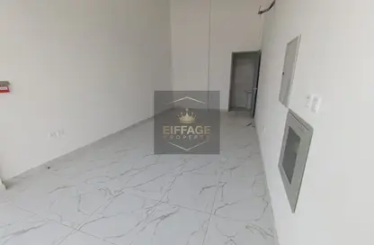 Shop - Studio - 1 Bathroom for rent in Al Dewan Towers - Al Nakhil 2 - Al Nakhil - Ajman
