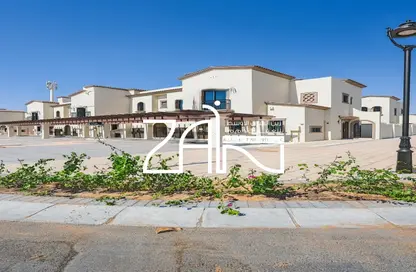 Villa - 5 Bedrooms - 5 Bathrooms for sale in Bloom Living - Zayed City (Khalifa City C) - Khalifa City - Abu Dhabi
