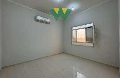 شقة - 2 غرف نوم - 2 حمامات للايجار في مدينة الرياض - أبوظبي