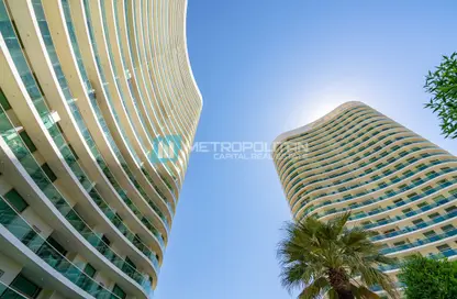 Apartment - 1 Bedroom - 2 Bathrooms for sale in Beach Towers - Shams Abu Dhabi - Al Reem Island - Abu Dhabi