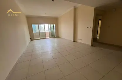 Apartment - 3 Bedrooms - 3 Bathrooms for rent in Al Khan Corniche - Al Khan - Sharjah