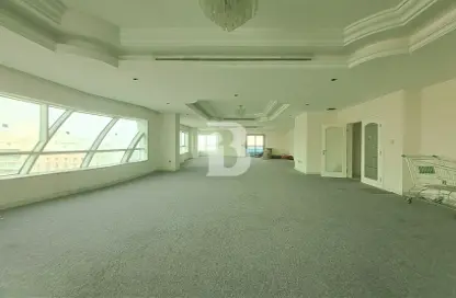 Office Space - Studio for rent in The Blue Tower - Khalifa Street - Abu Dhabi