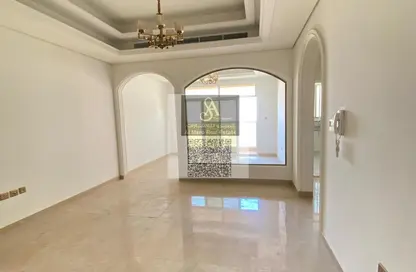 Apartment - 2 Bedrooms - 3 Bathrooms for rent in Al Mowaihat 1 - Al Mowaihat - Ajman