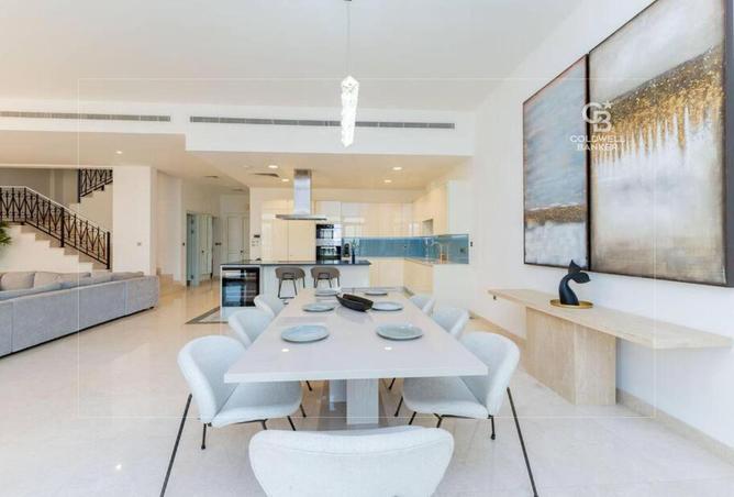 15932012 - Property Image 3