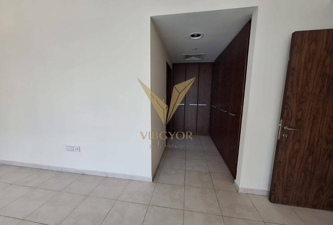 15587300 - Property Image 3