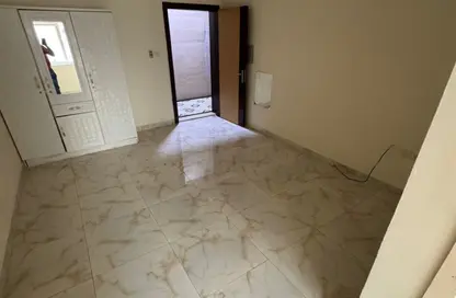 Apartment - Studio - 1 Bathroom for rent in Al Jurf 2 - Al Jurf - Ajman Downtown - Ajman