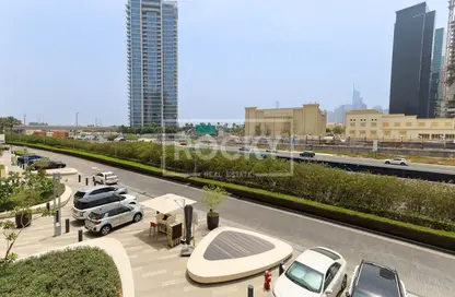 Apartment - 1 Bedroom - 2 Bathrooms for rent in Vida Residence 1 - Vida Residence - The Hills - Dubai