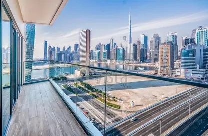 Balcony image for: Apartment - 1 Bedroom - 1 Bathroom for sale in SOL Bay - Business Bay - Dubai, Image 1