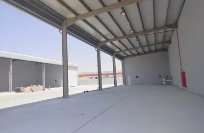 مستودع - استوديو - 2 حمامات للايجار في المنطقة الصناعية 1 - منطقة الإمارات الصناعية الحديثة - أم القيوين