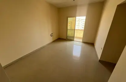 Apartment - 1 Bedroom - 1 Bathroom for rent in Corniche Tower - Ajman Corniche Road - Ajman