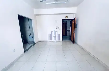 Apartment - Studio - 1 Bathroom for rent in Fire Station Road - Muwaileh - Sharjah