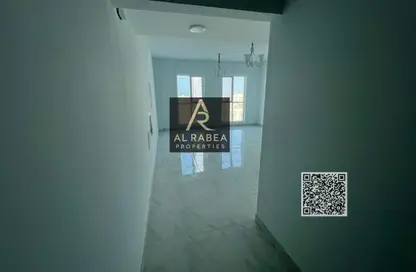 شقة - 2 غرف نوم - 2 حمامات للايجار في برج الكورنيش - طريق كورنيش عجمان - عجمان