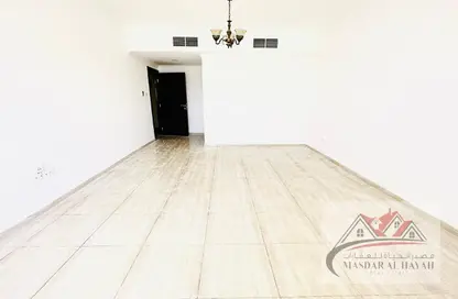 شقة - 2 غرف نوم - 3 حمامات للايجار في بناية مويليح 29 - مويلح - الشارقة