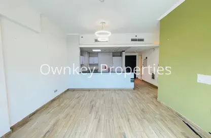 شقة - غرفة نوم - 2 حمامات للايجار في بناية فلامينجو - قرية الجميرا سركل - دبي