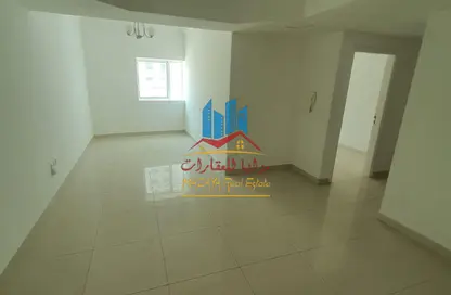 Apartment - 1 Bedroom - 2 Bathrooms for rent in Al Khan - Sharjah