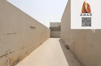 Whole Building - Studio - 7+ Bathrooms for rent in Al Sajaa Industrial - Al Sajaa - Sharjah