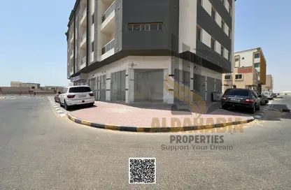 Shop - Studio for rent in Al Alia Tower - Al Khan - Sharjah