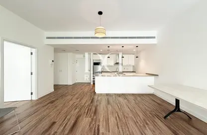 شقة - غرفة نوم - 1 حمام للايجار في الغزلان 4 - الغزلان - جرينز - دبي