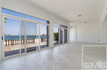Villa - 5 Bedrooms - 6 Bathrooms for rent in Palma Residences - Palm Jumeirah - Dubai
