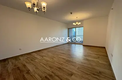 Apartment - 2 Bedrooms - 5 Bathrooms for rent in Icon Tower 2 - JLT Cluster L - Jumeirah Lake Towers - Dubai