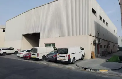 مستودع - استوديو - 1 حمام للبيع في المدينة الدولية - دبي