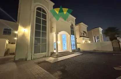 شقة - غرفة نوم - 1 حمام للايجار في مدينة الرياض - أبوظبي