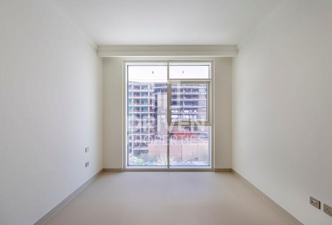Apartment - 1 Bedroom - 1 Bathroom for sale in Palace Beach Residence - EMAAR Beachfront - Dubai Harbour - Dubai