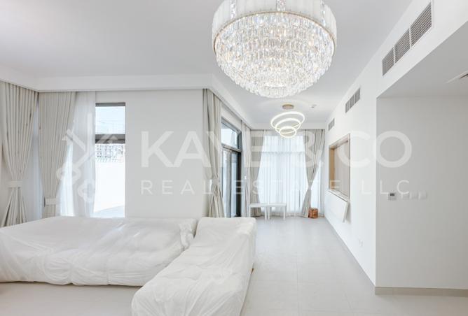 15323201 - Property Image 2