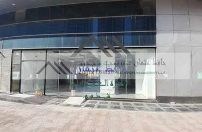متجر - استوديو - 1 حمام للايجار في شارع المطار - أبوظبي