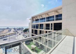 Balcony image for: Apartment - 3 bedrooms - 5 bathrooms for rent in Bloom Marina - Al Bateen - Abu Dhabi, Image 1