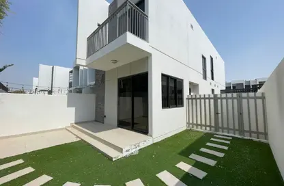 Villa - 3 Bedrooms - 4 Bathrooms for rent in Primrose - Damac Hills 2 - Dubai
