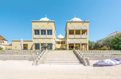 Villa - 5 Bedrooms - 6 Bathrooms for sale in Signature Villas Frond M - Signature Villas - Palm Jumeirah - Dubai