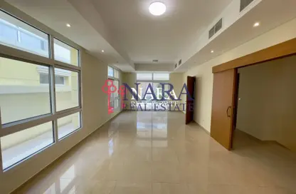 تاون هاوس - 3 غرف نوم - 4 حمامات للايجار في قرية الفرسان - مدينة خليفة - أبوظبي