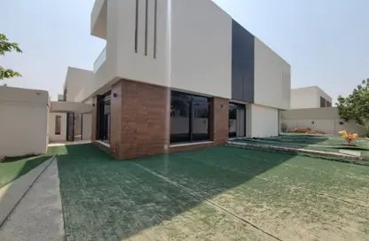 Villa - 5 Bedrooms - 7+ Bathrooms for rent in West Yas - Yas Island - Abu Dhabi