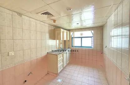 Apartment - 2 Bedrooms - 2 Bathrooms for rent in Street 20 - Al Nahda - Sharjah