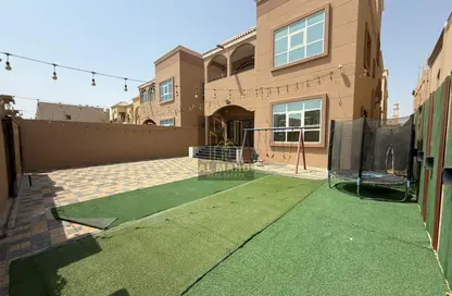 Villa - 5 Bedrooms - 7 Bathrooms for sale in Al Mowaihat 1 - Al Mowaihat - Ajman