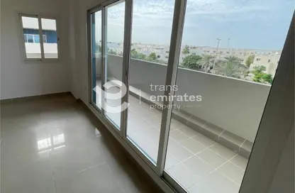 Apartment - 3 Bedrooms - 4 Bathrooms for rent in Tower 41 - Al Reef Downtown - Al Reef - Abu Dhabi
