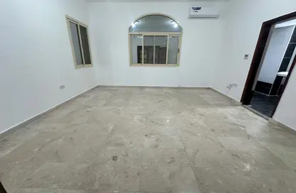 Apartment - Studio - 4 Bathrooms for rent in Al Mushrif - Abu Dhabi