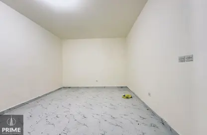 Apartment - Studio - 1 Bathroom for rent in Al Khalidiya - Abu Dhabi