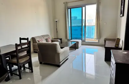 شقة - غرفة نوم - 2 حمامات للايجار في مساكن النخبة رقم 3 - مساكن النخبة الرياضية - مدينة دبي الرياضية - دبي