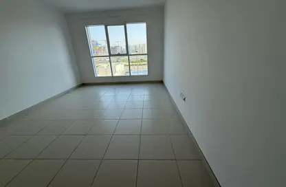 Apartment - 1 Bedroom - 2 Bathrooms for rent in Oxford Building - Jumeirah Village Circle - Dubai