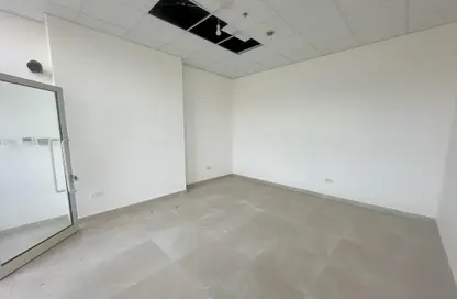 Shop - Studio for rent in Khor Fakkan - Sharjah