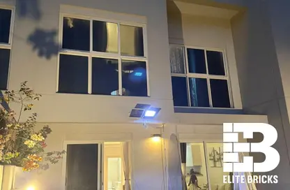 Apartment - 3 Bedrooms - 4 Bathrooms for sale in Arabella Townhouses 3 - Arabella Townhouses - Mudon - Dubai