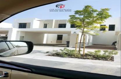 Villa - 3 Bedrooms - 4 Bathrooms for rent in Zahra Townhouses - Town Square - Dubai