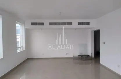 Apartment - 3 Bedrooms - 4 Bathrooms for rent in Tourist Club Area - Abu Dhabi