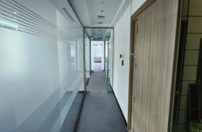 Hall / Corridor image for: Office Space - Studio - 1 Bathroom for rent in Makeen Tower - Tourist Club Area - Abu Dhabi, Image 1