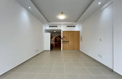 Apartment - Studio - 1 Bathroom for rent in Silicon Gates 1 - Silicon Gates - Dubai Silicon Oasis - Dubai