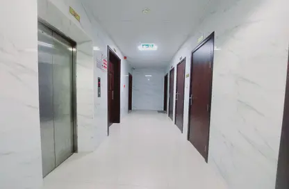 Apartment - 2 Bedrooms - 2 Bathrooms for rent in SG Muwaileh Building - Muwaileh - Sharjah