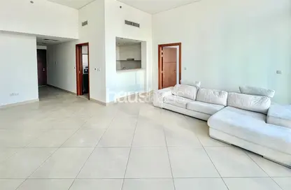 شقة - 2 غرف نوم - 3 حمامات للايجار في برج فيستا 2 - برج فيستا - دبي وسط المدينة - دبي