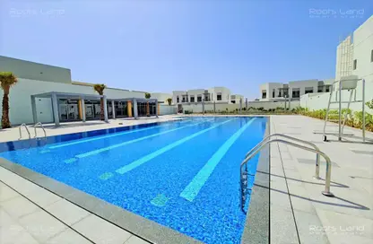 Villa - 5 Bedrooms - 5 Bathrooms for rent in Jumeirah 3 Villas - Jumeirah 3 - Jumeirah - Dubai